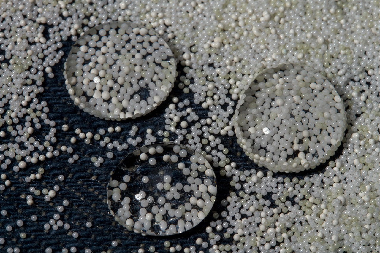 macro, ceramic balls, waterdrop, water repellent